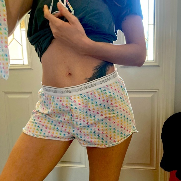 Calvin Klein Other - Calvin Klein lounge shorts w baggie. Size M